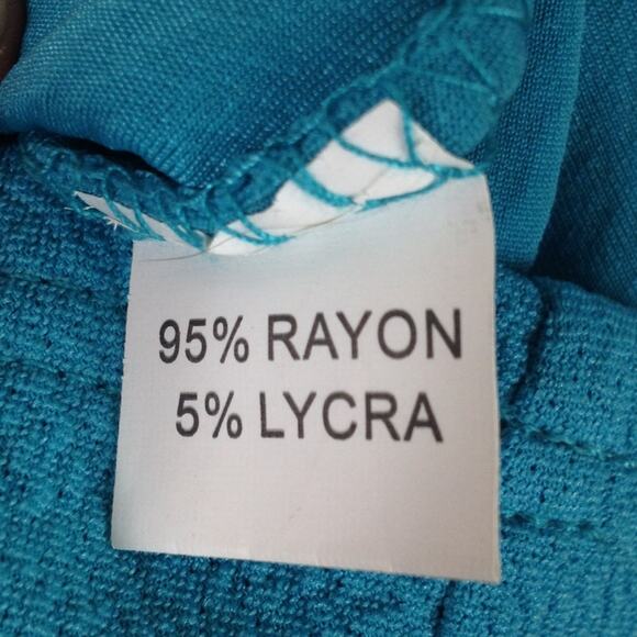 ICU  Broach Dress - Picture 7 of 7